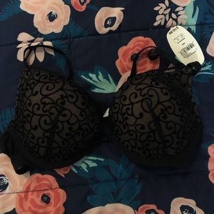 NWT Secret Treasures Black bra 38C